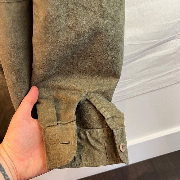 Vintage 'V Uomo' Micro Suede Button Up Shirt - Cropped/Japanese Medium - Unisex - Picture 7 of 9